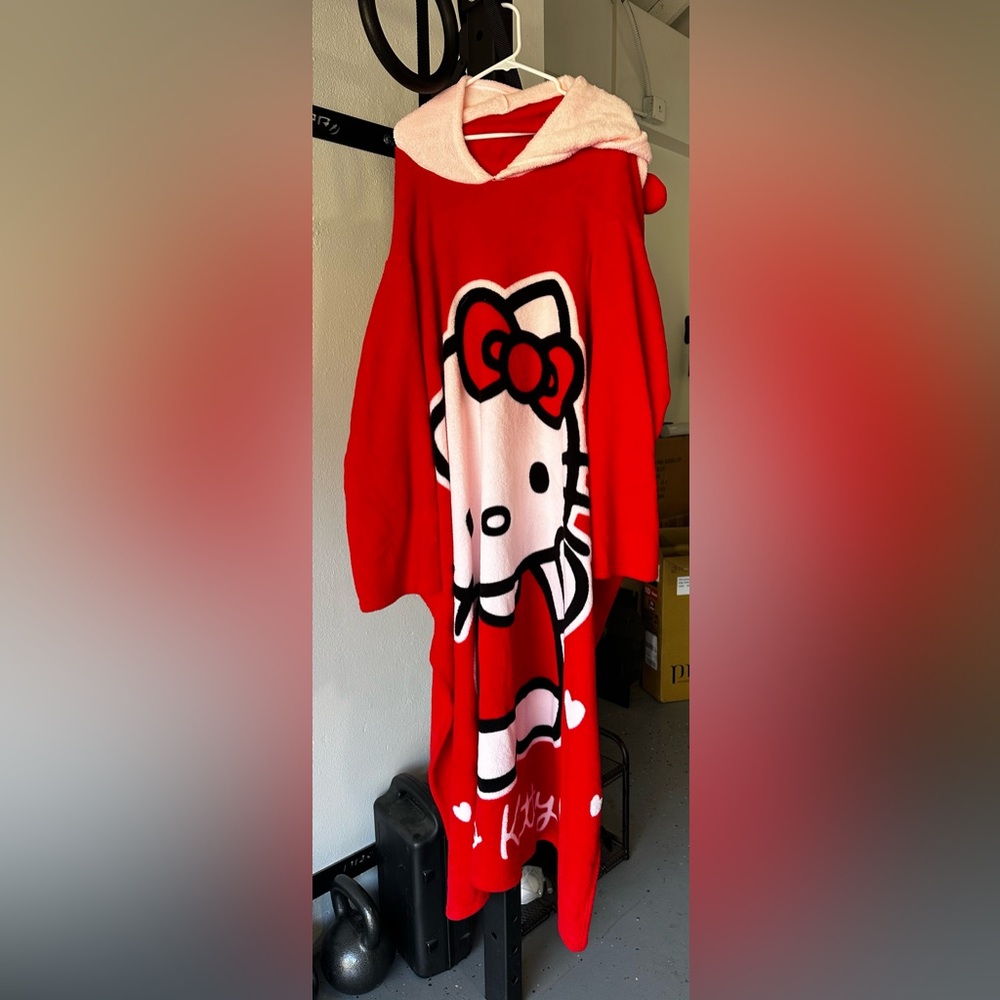 Hello Kitty Hooded Throw Blanket